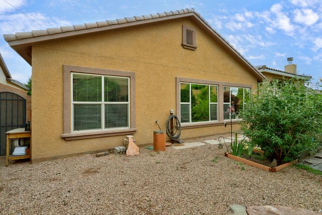 25 Los Balcones Place NE, Rio Rancho, NM 87124