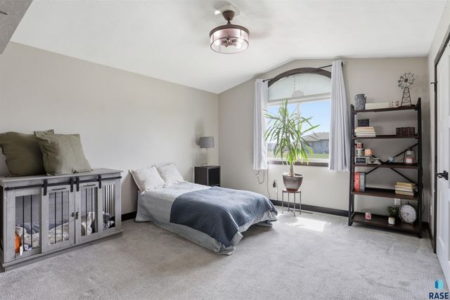 46784 Valerie Pl Place, Tea, SD 57064