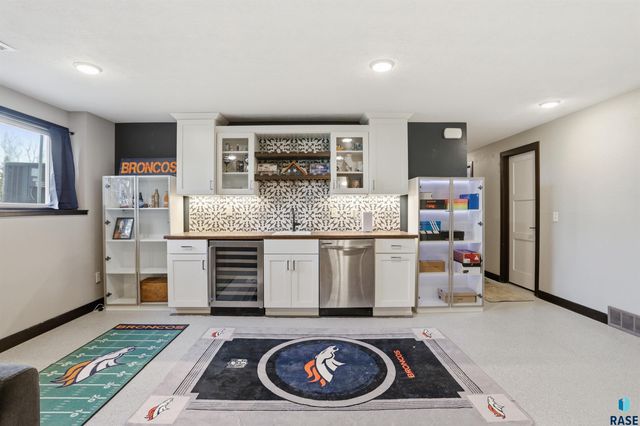 46784 Valerie Pl Place, Tea, SD 57064