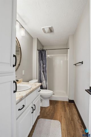 46784 Valerie Pl Place, Tea, SD 57064