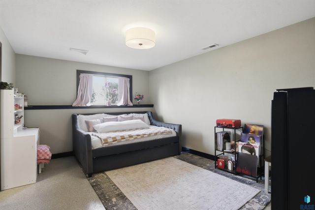 46784 Valerie Pl Place, Tea, SD 57064