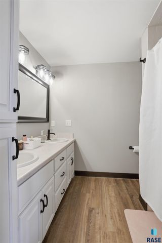 46784 Valerie Pl Place, Tea, SD 57064