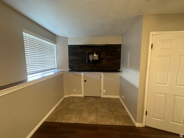 898 W 1025 N, Clinton, UT 84015