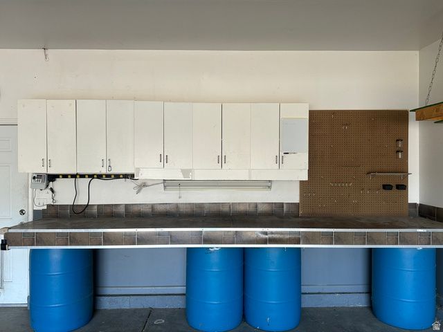 898 W 1025 N, Clinton, UT 84015