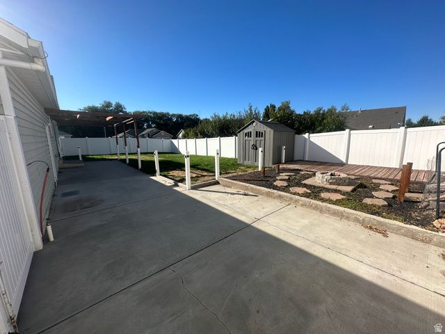 898 W 1025 N, Clinton, UT 84015