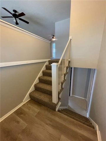 18904 E Arrowhead Drive, Independence, MO 64056