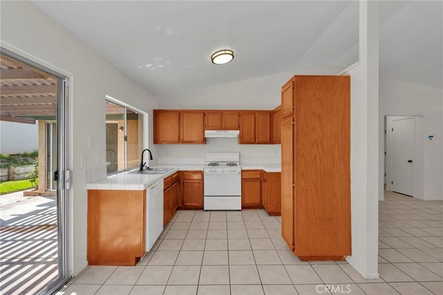 11311 Redwood Court, Fontana, CA 92337
