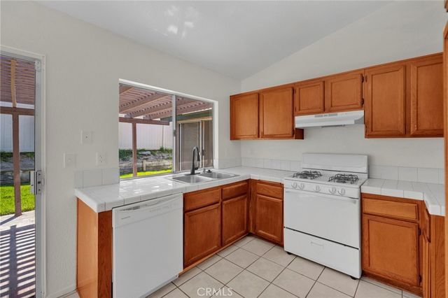 11311 Redwood Court, Fontana, CA 92337