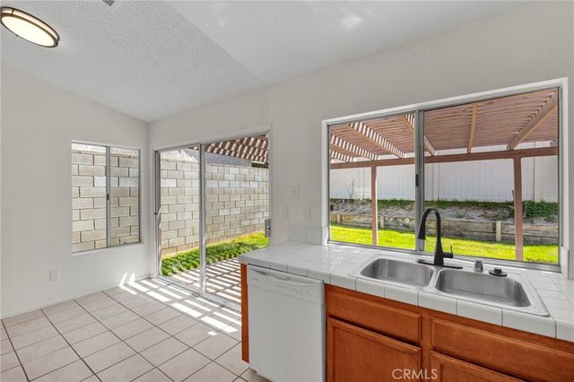 11311 Redwood Court, Fontana, CA 92337