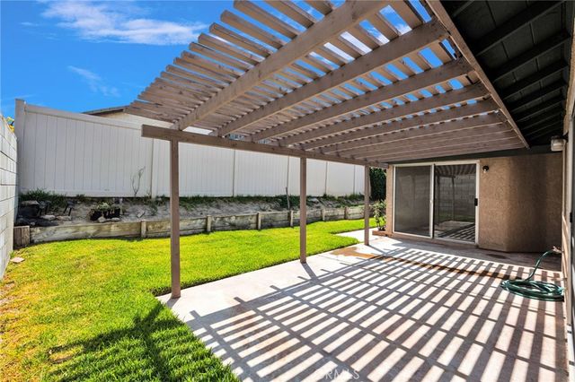 11311 Redwood Court, Fontana, CA 92337