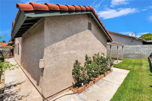 11311 Redwood Court, Fontana, CA 92337