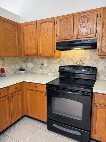 222 CLARA VISTA, Debary, FL 32713