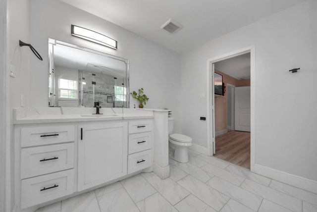 274 Road 5252, Cleveland, TX 77327