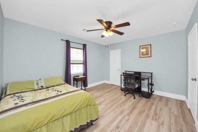 274 Road 5252, Cleveland, TX 77327