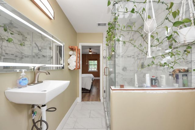 274 Road 5252, Cleveland, TX 77327