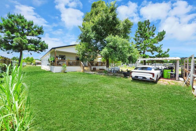 274 Road 5252, Cleveland, TX 77327