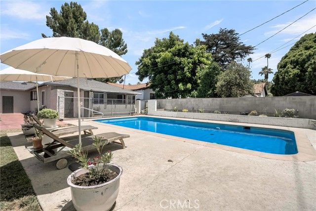 4538 Merrill, Riverside, CA 92506