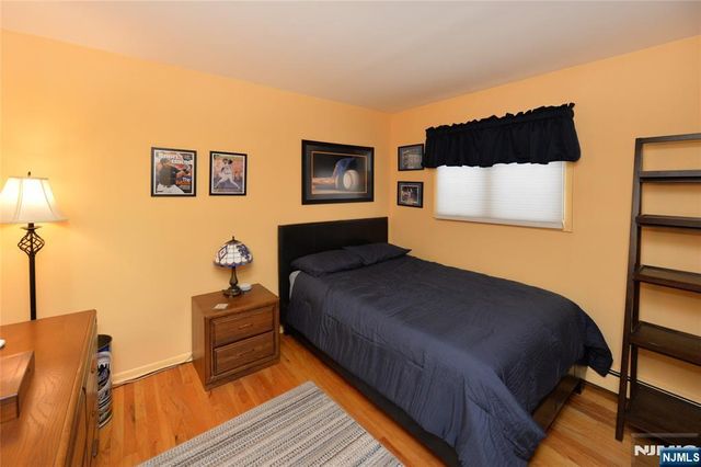 140 Manhattan Avenue, Waldwick, NJ 07463