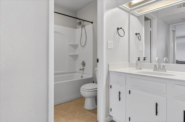 2400 N Main Street F, Salinas, CA 93906