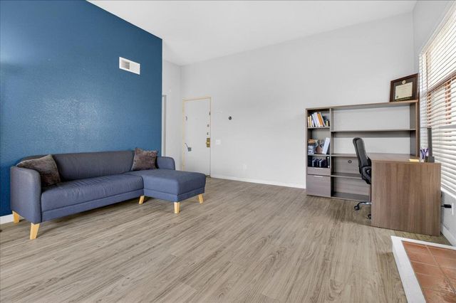 2400 N Main Street F, Salinas, CA 93906