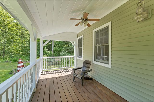 19 Vonhurst Road, Moultonborough, NH 03254