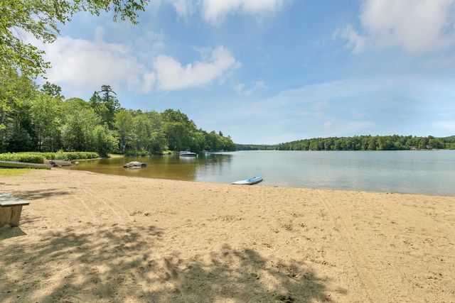 19 Vonhurst Road, Moultonborough, NH 03254