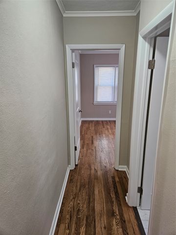 3901 Lower Beaver Road, Des Moines, IA 50310