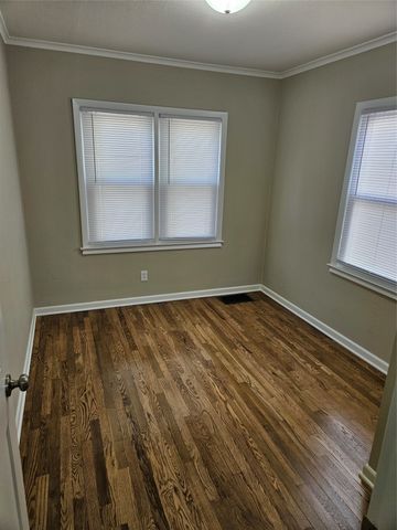 3901 Lower Beaver Road, Des Moines, IA 50310