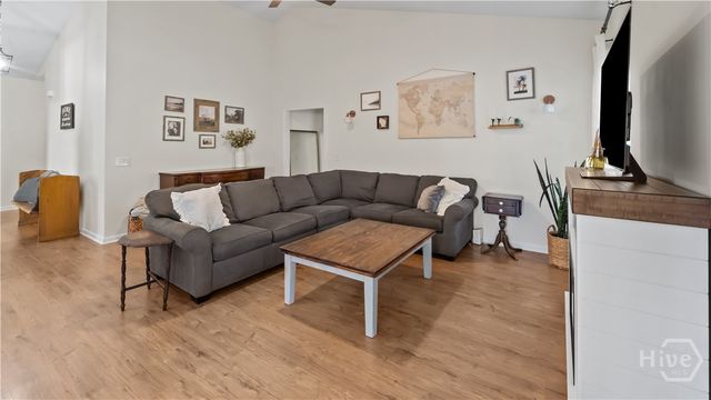 1696 Garden Hills Loop, Richmond Hill, GA 31324