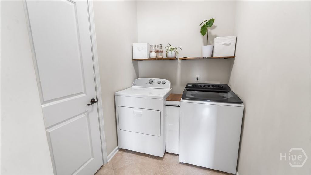 Image 39 of property listing at 1696 Garden Hills Loop, Richmond Hill, GA 31324