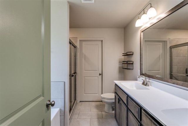 1780 Gladington Court, Newcastle, OK 73065