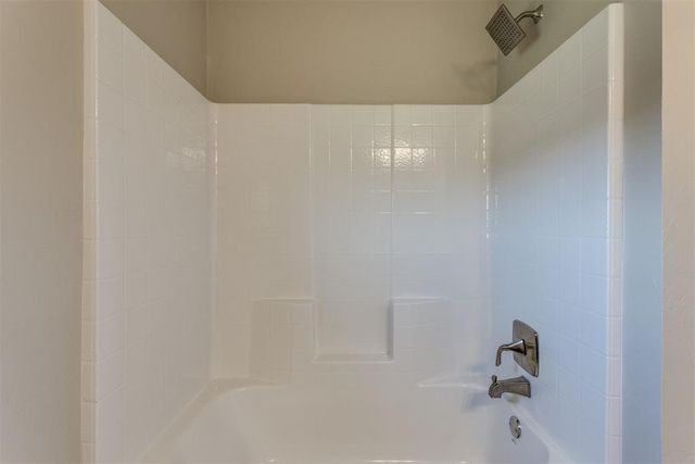 1780 Gladington Court, Newcastle, OK 73065