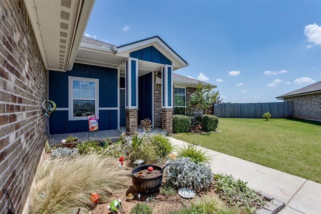 1780 Gladington Court, Newcastle, OK 73065