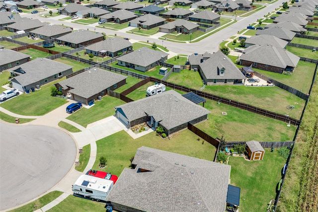 1780 Gladington Court, Newcastle, OK 73065