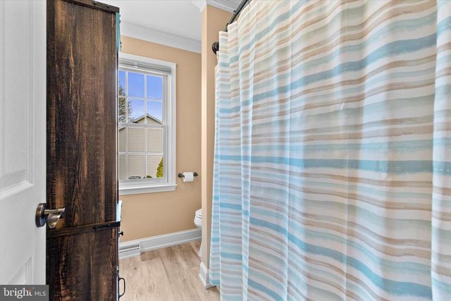 221 PUTTERS CIRCLE, Dillsburg, PA 17019