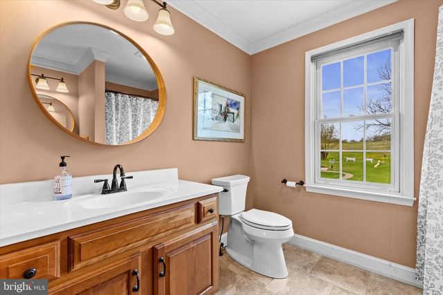 221 PUTTERS CIRCLE, Dillsburg, PA 17019