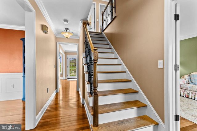 221 PUTTERS CIRCLE, Dillsburg, PA 17019