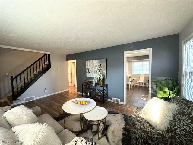 25390 Briardale Avenue, Euclid, OH 44132