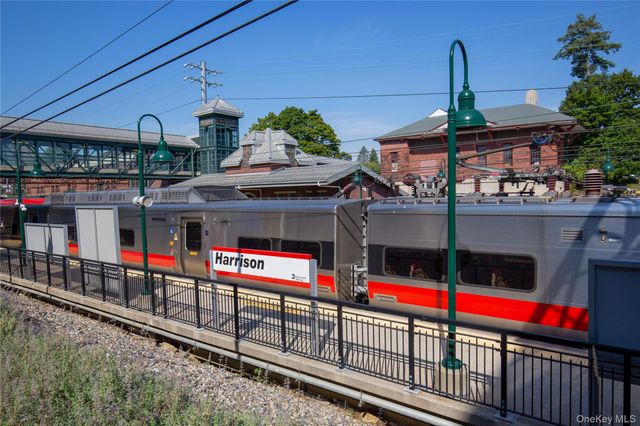 132 Halstead Avenue 4C, Harrison, NY 10528