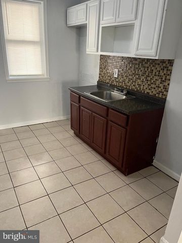 4009 BROWN ST, Philadelphia, PA 19104