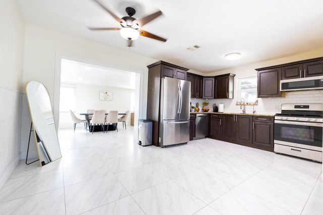 5763 Purdy Lane, West Palm Beach, FL 33415