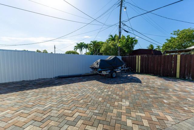 5763 Purdy Lane, West Palm Beach, FL 33415
