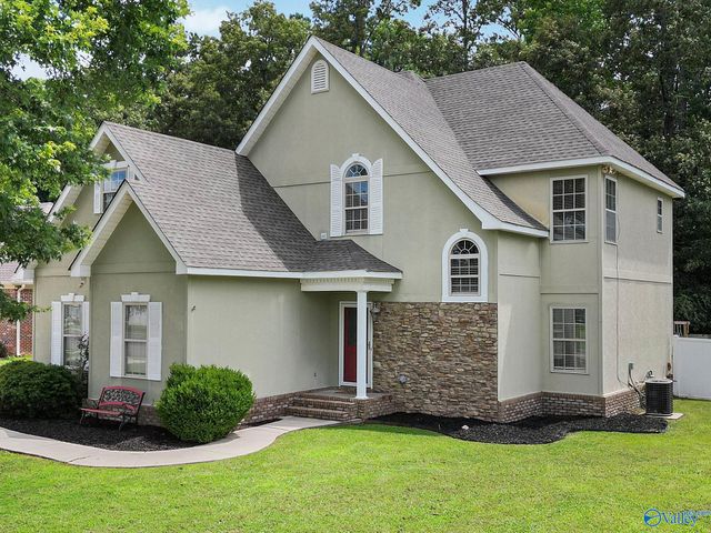 2902 Turtle Pond Lane, Hartselle, AL 35640
