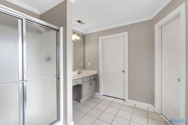 2902 Turtle Pond Lane, Hartselle, AL 35640