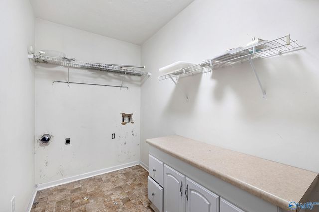 2902 Turtle Pond Lane, Hartselle, AL 35640