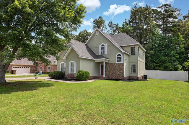 2902 Turtle Pond Lane, Hartselle, AL 35640