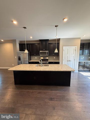 18157 RED MULBERRY RD, Dumfries, VA 22026