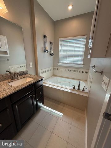 18157 RED MULBERRY RD, Dumfries, VA 22026
