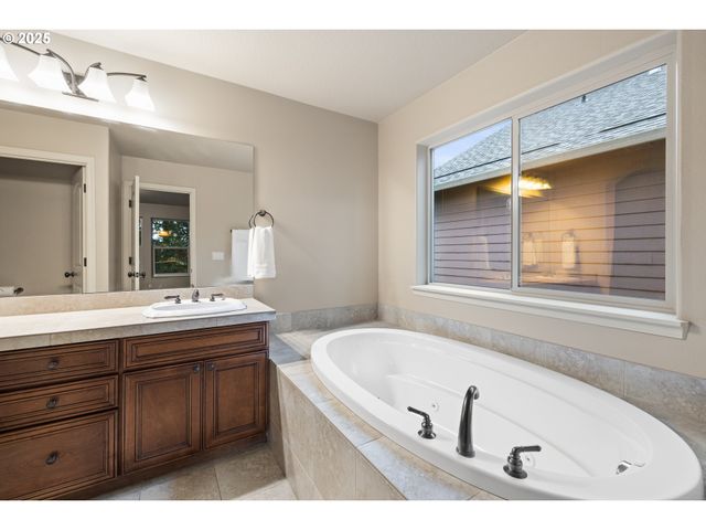 4648 Y St, Washougal, WA 98671