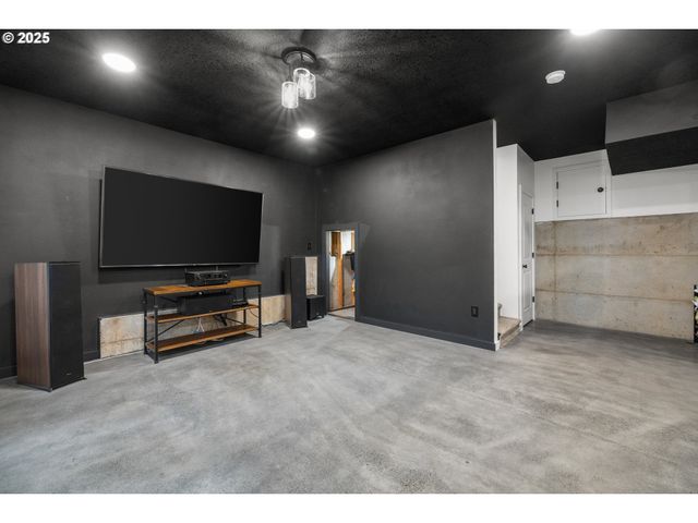 4648 Y St, Washougal, WA 98671